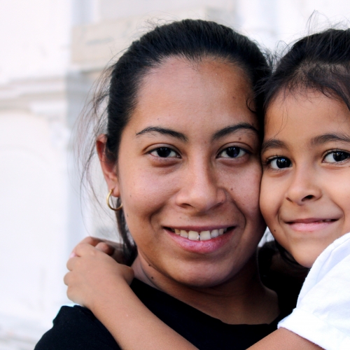 5 Reasons to Share the Gospel with Your Immigrant Neighbor
